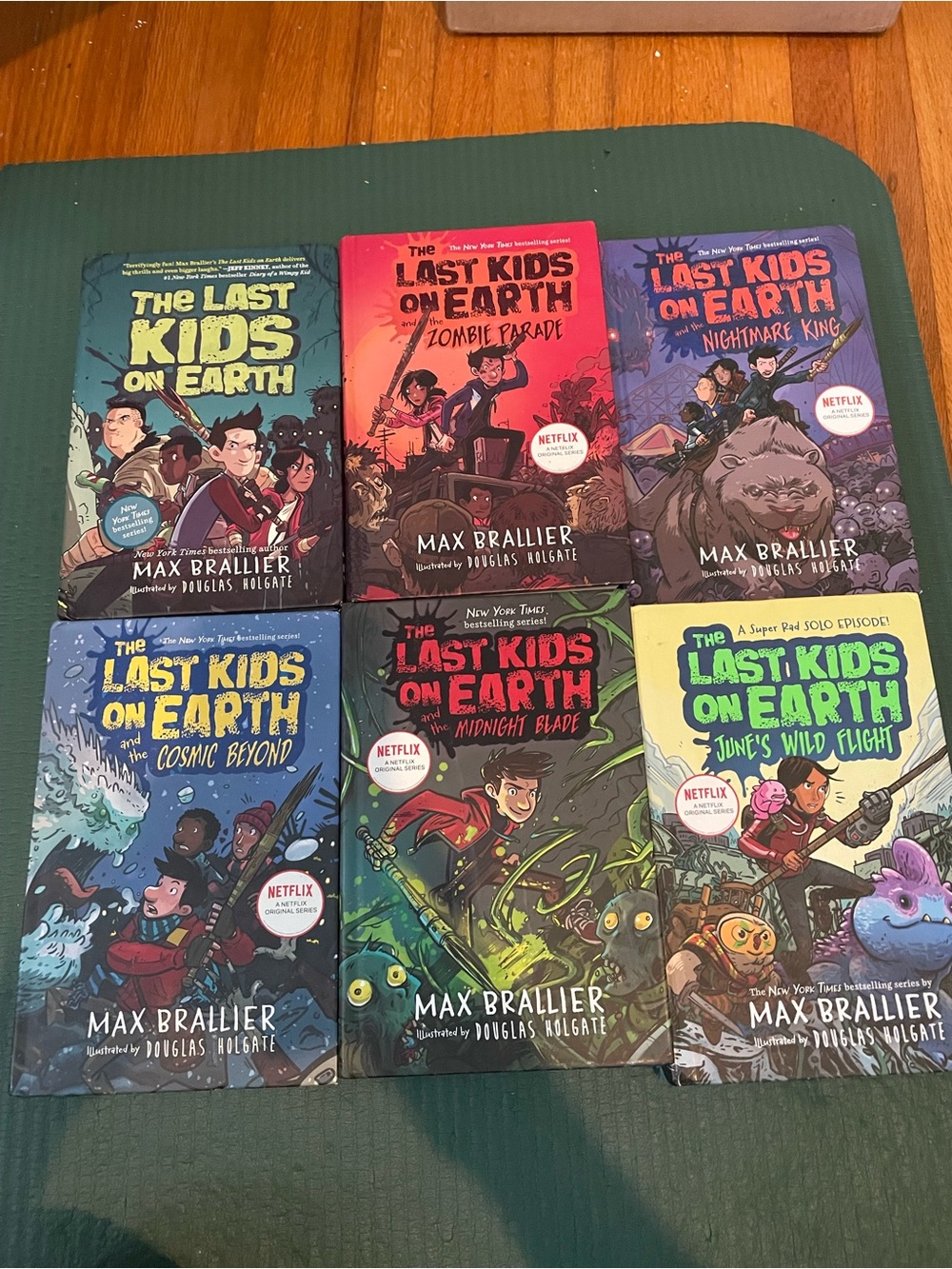 Rallier The Last Kids on Earth 6-Book Kids Adventure Set - Assorted Colors